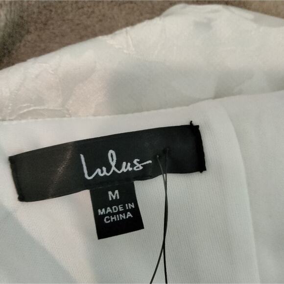 Sale !Lulu's One Shoulder Romper NWT - Picture 7 of 8